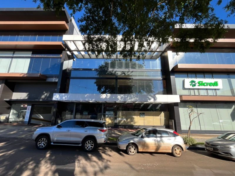 Sala comercial com 3 pavimentos e 1.157,53 m² no bairro Centro — foto 1 de 18