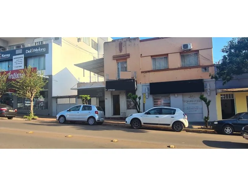 Edifício comercial no Centro de Santa Rosa — foto 2