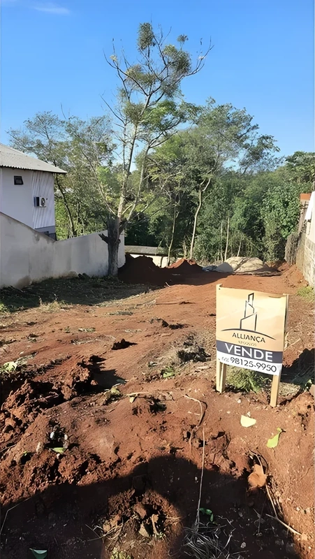 Terreno à venda, 372 m²