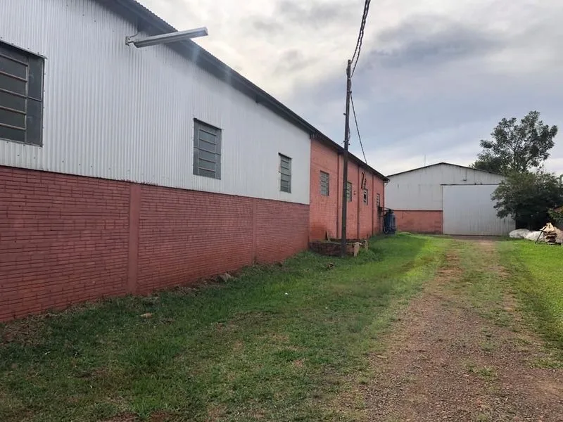 Galpão comercial no interior de Santa Rosa — foto 3